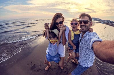 Family Vacation Planning: How to Teach Your Kids About Mindful Spending (And Have Fun Doing It!)